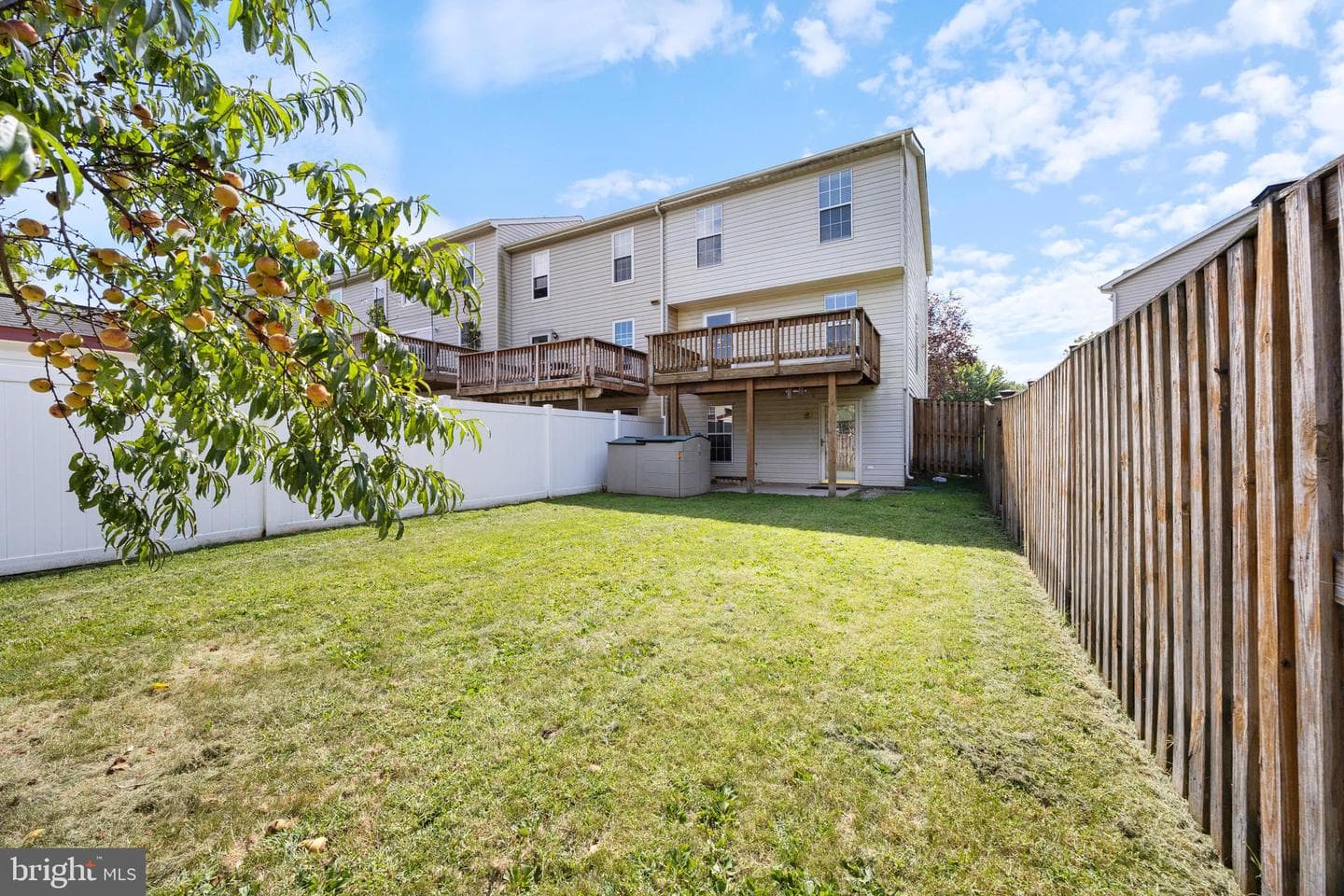 914 Gainsborough Court #914 photo 30