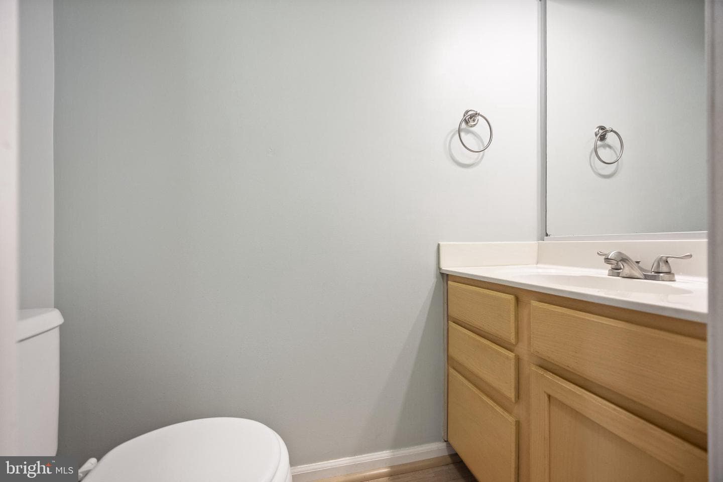 914 Gainsborough Court #914 photo 7