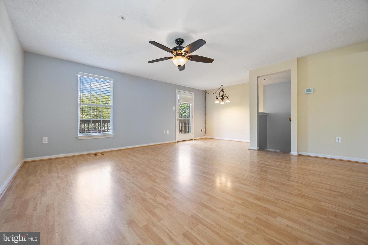 914 Gainsborough Court #914 photo 9