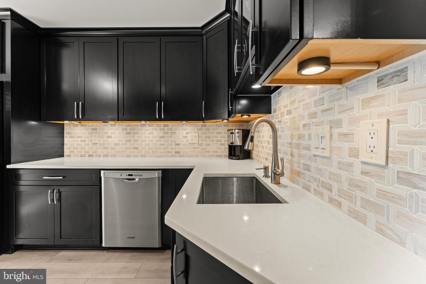 1223 Athens Court photo 18