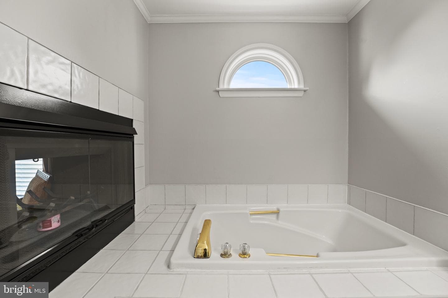 1223 Athens Court photo 37