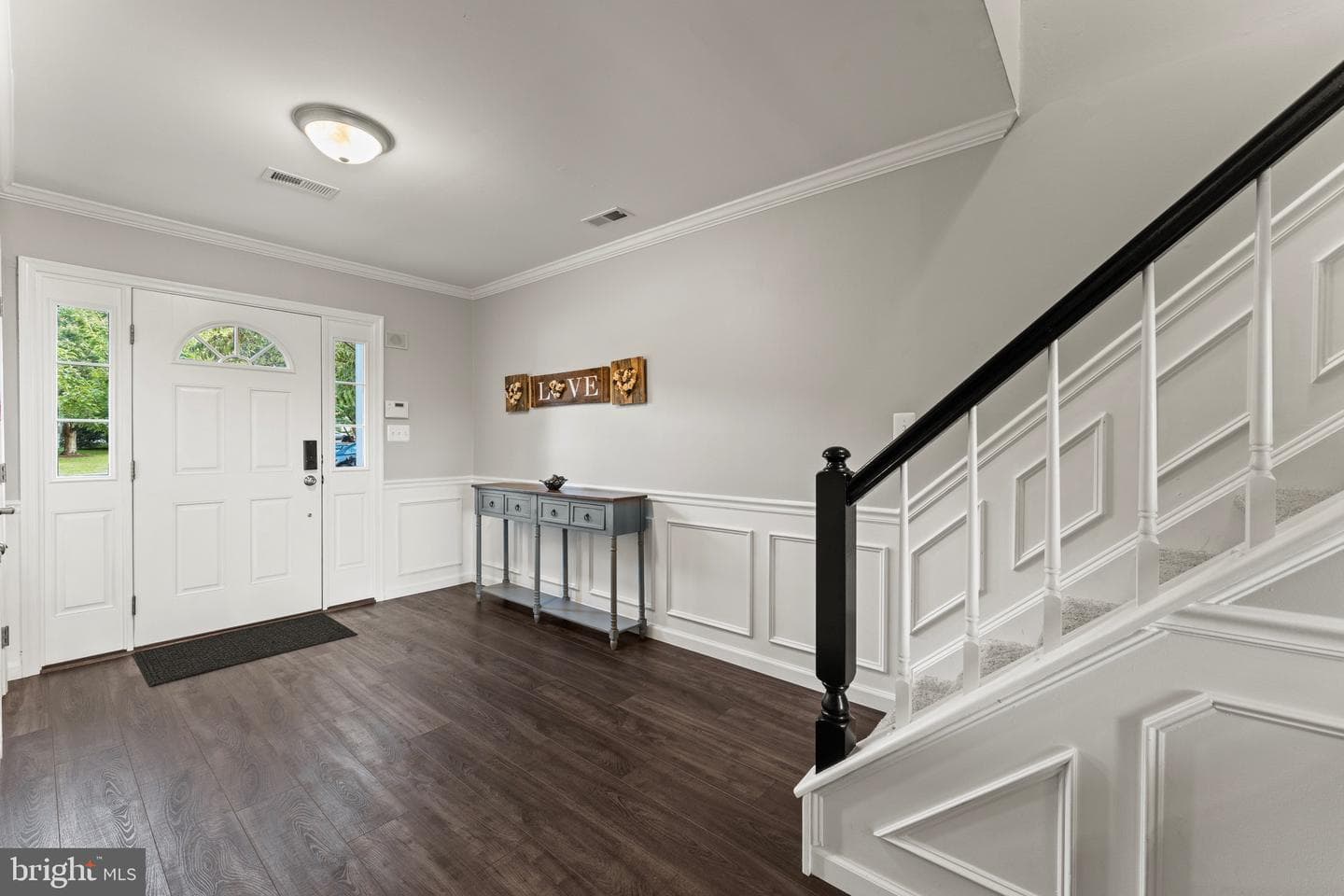 1223 Athens Court photo 6