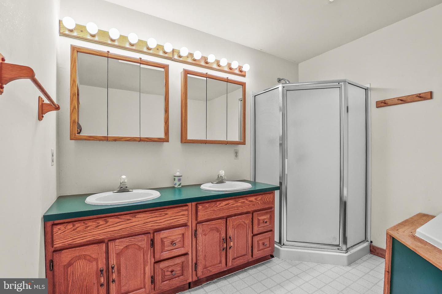 1033 Taylor Road photo 31
