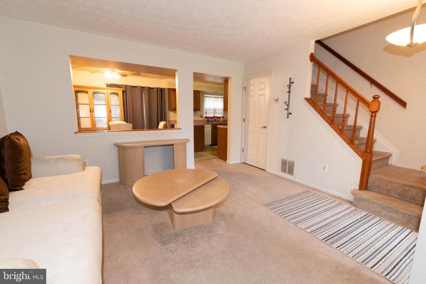 4307 Greys Circle photo 2