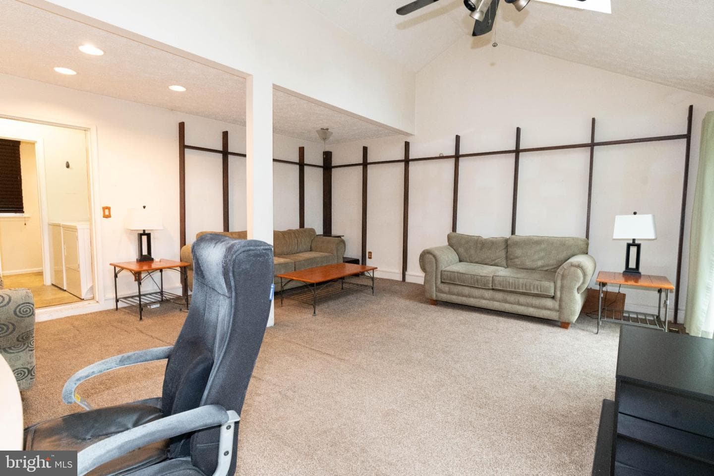 4307 Greys Circle photo 9