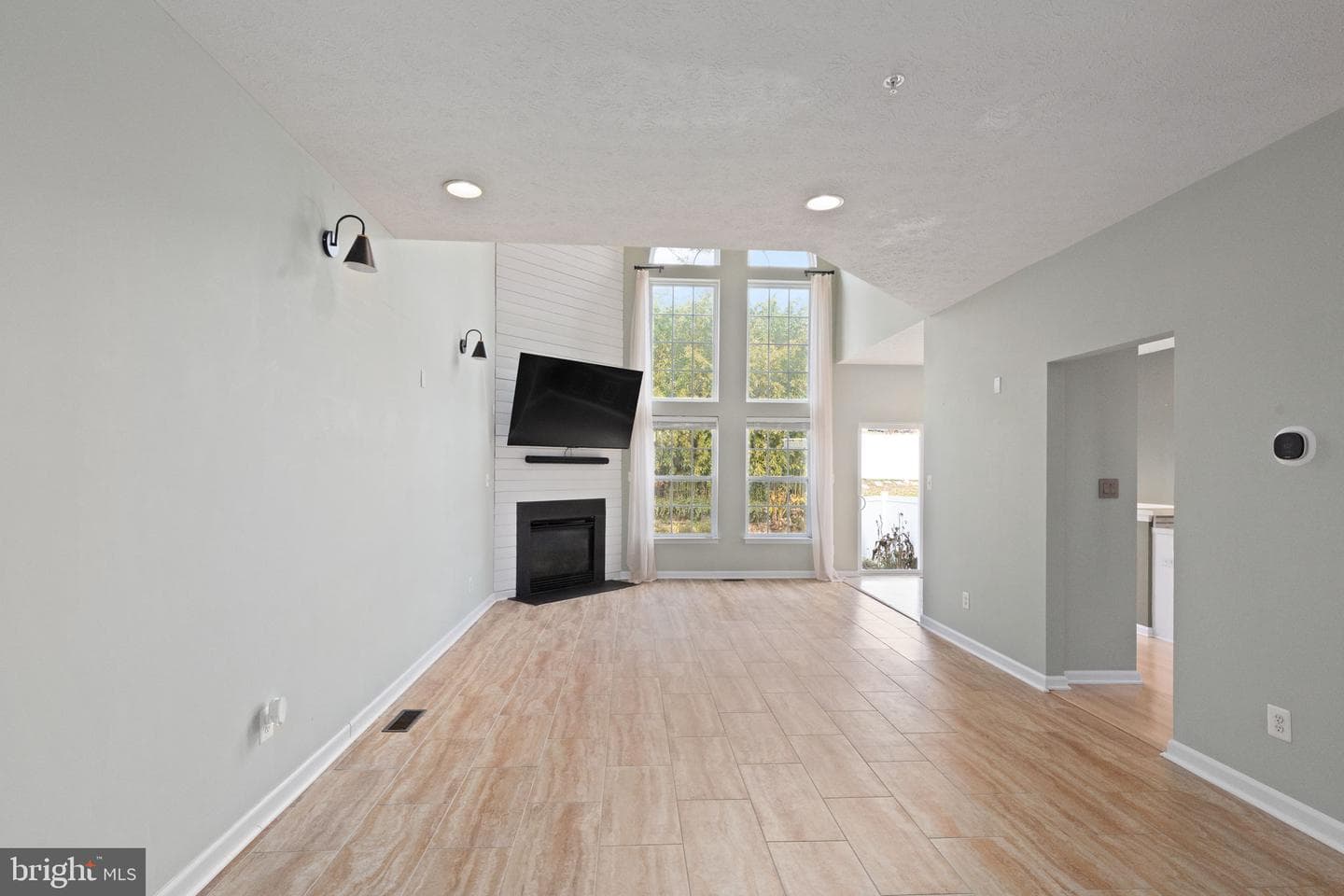 3110 Woodspring Drive photo 5