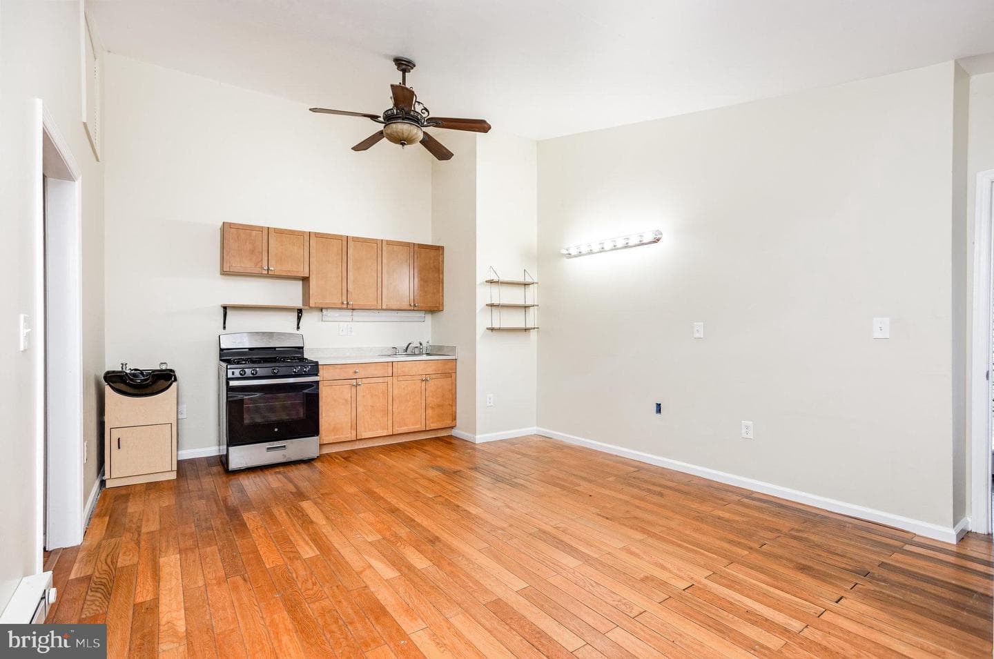 615 Pinehurst Street photo 23