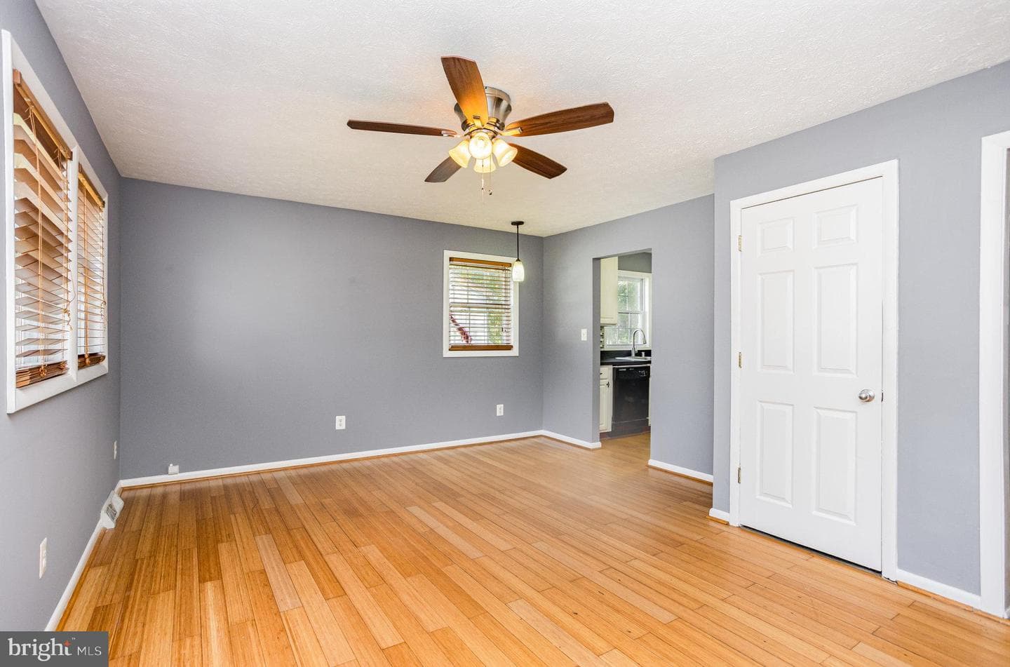 615 Pinehurst Street photo 7