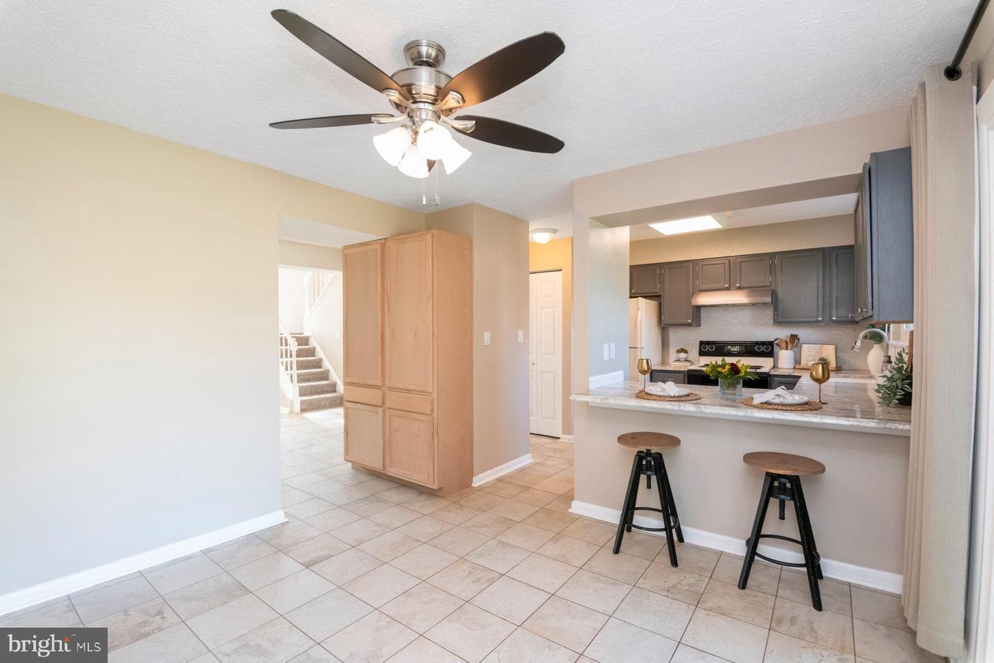 645 Shore Drive photo 4