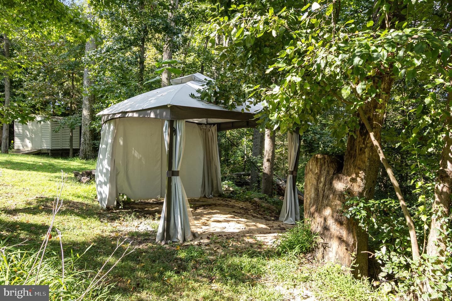 266 Foster Knoll Drive photo 38