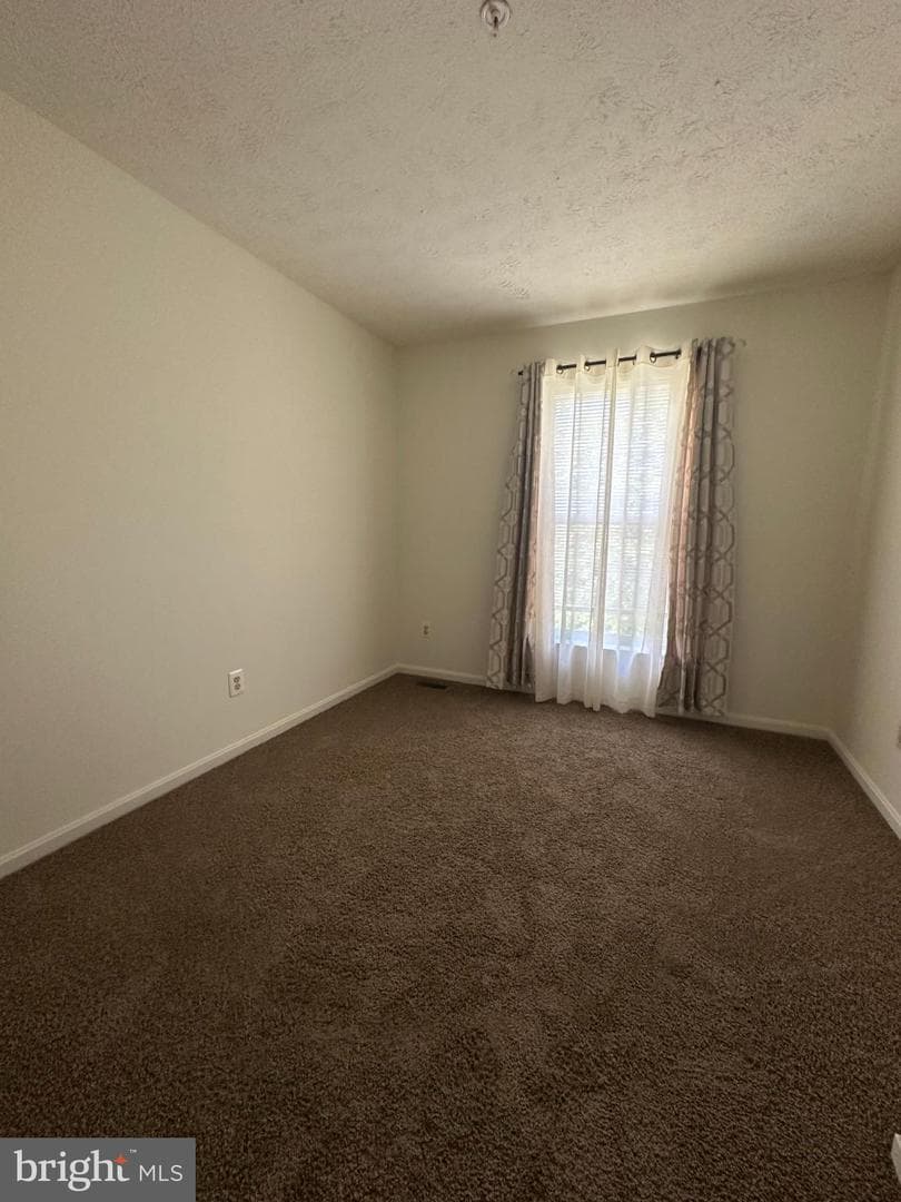368 Center Deen Avenue photo 6