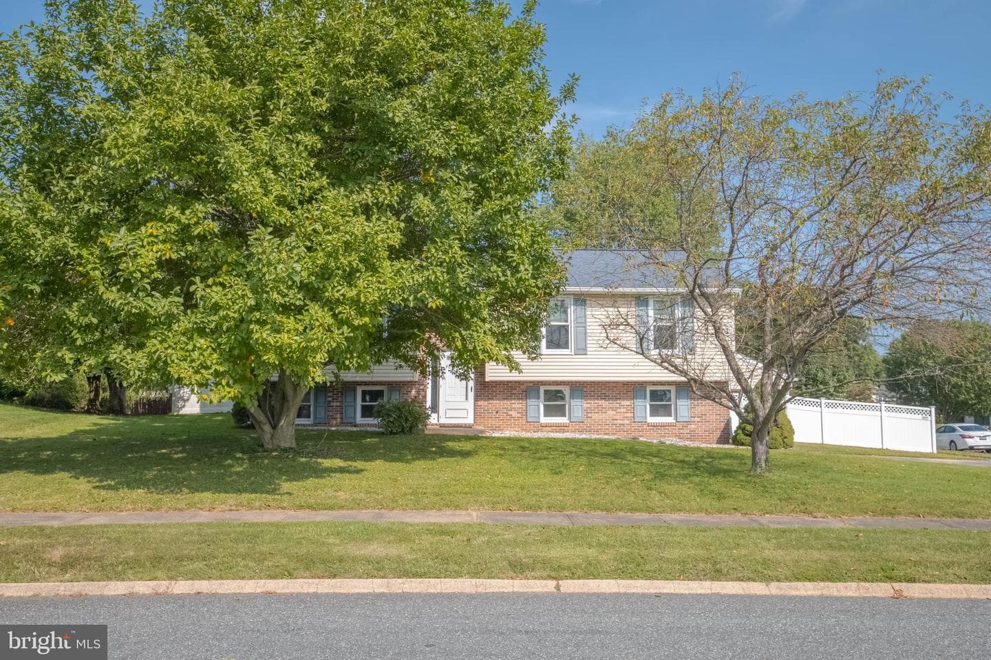 1316 Ipswich Drive photo 2