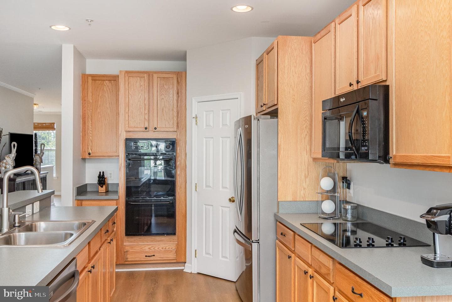 1650 Mohegan Drive #h photo 11