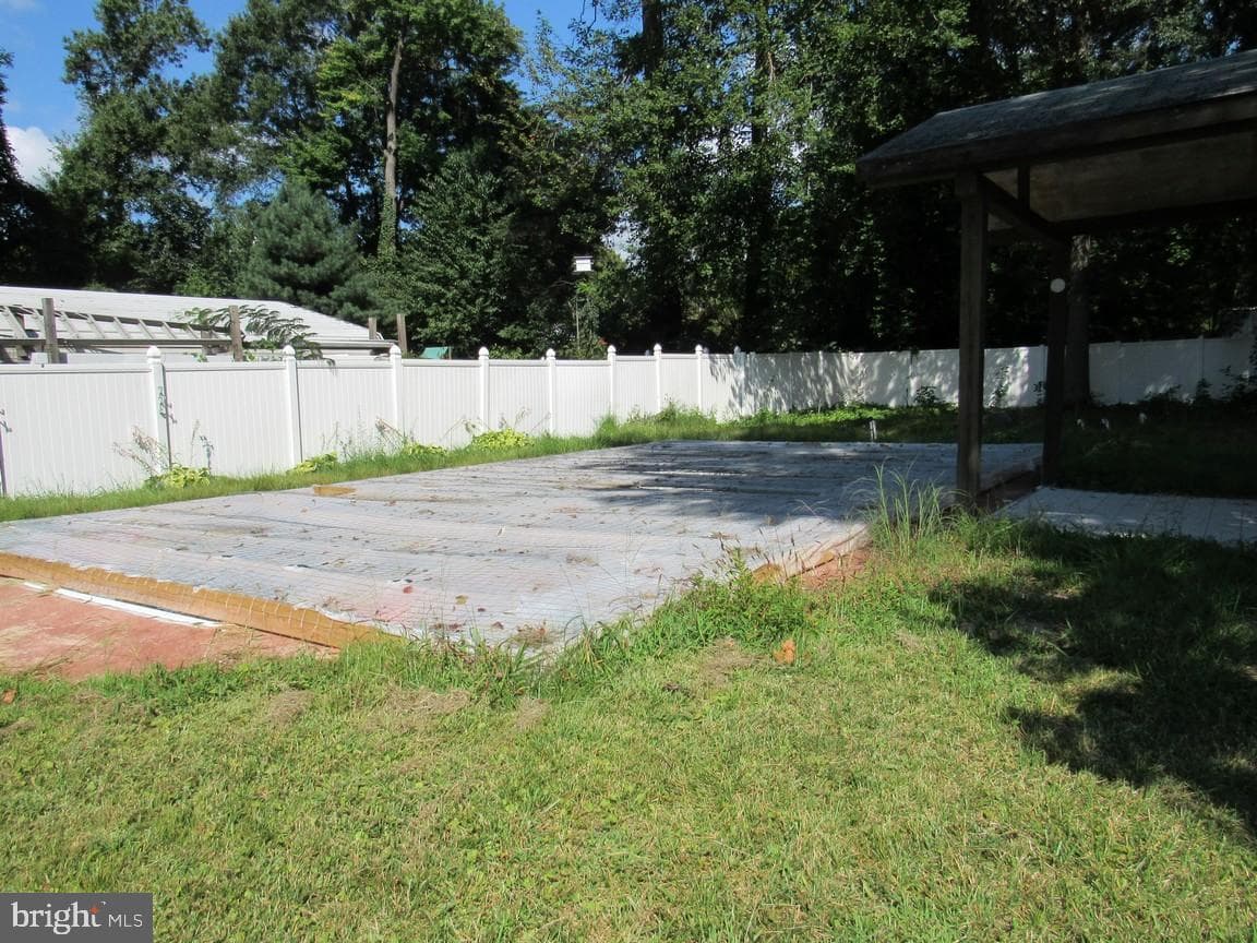 2212 Pine Street photo 5