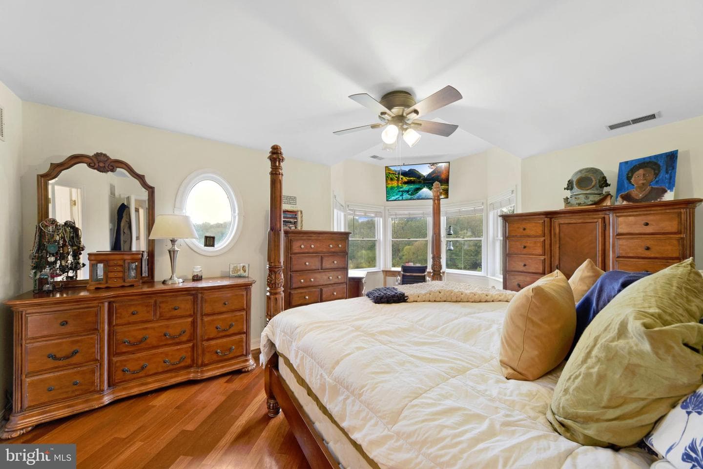 760 Gilbert Road photo 30