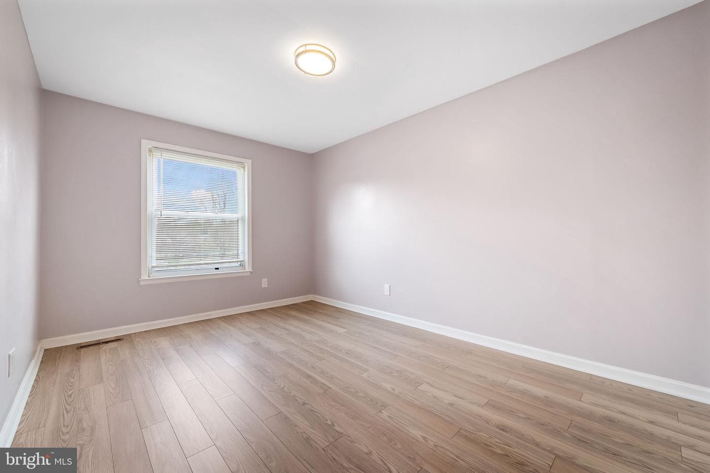 1443 Charlestown Drive photo 20
