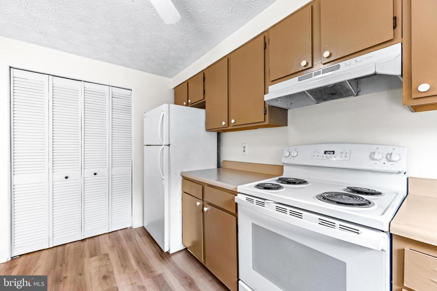 929 Todd Road photo 10