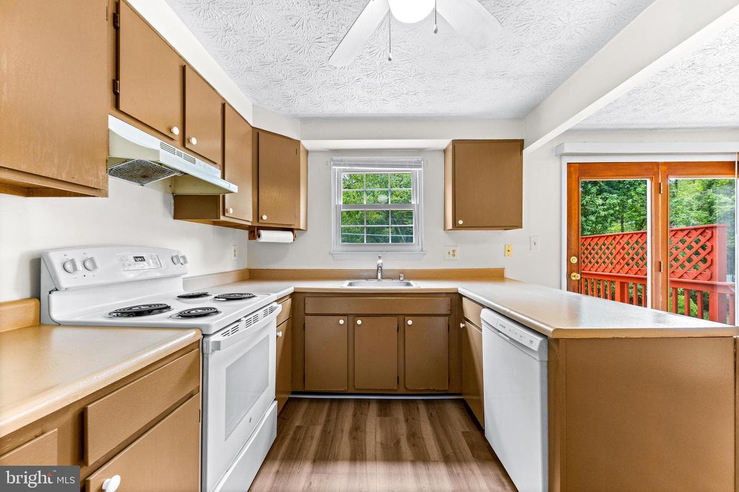 929 Todd Road photo 11
