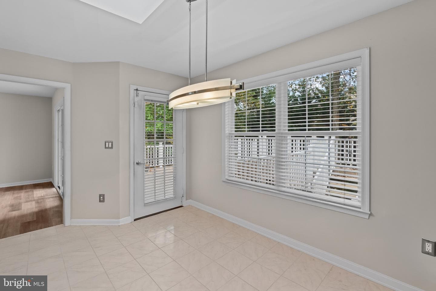 403 Summershade Court photo 7