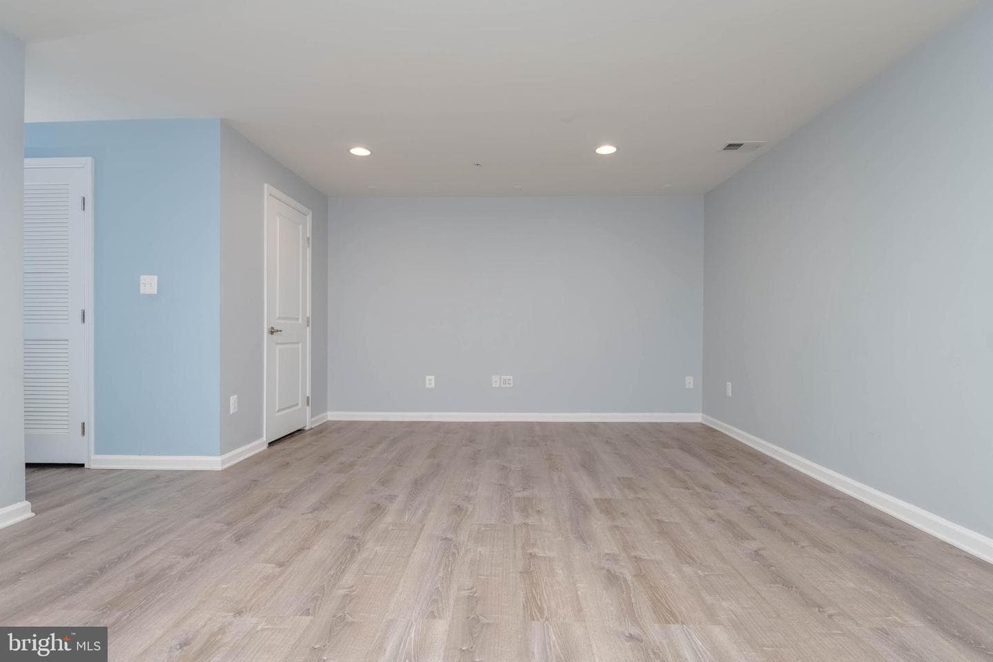 400 Cahill Road photo 34