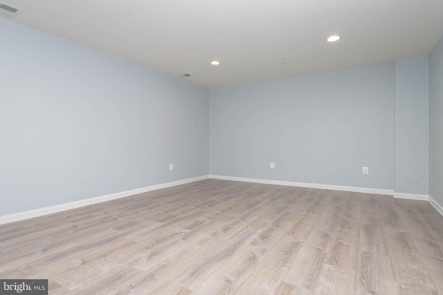 400 Cahill Road photo 35