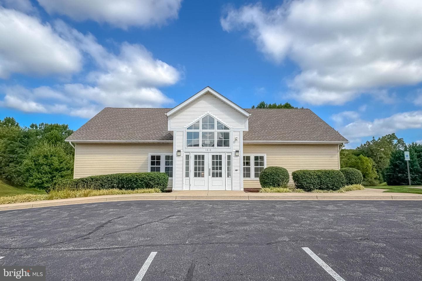400 Cahill Road photo 42