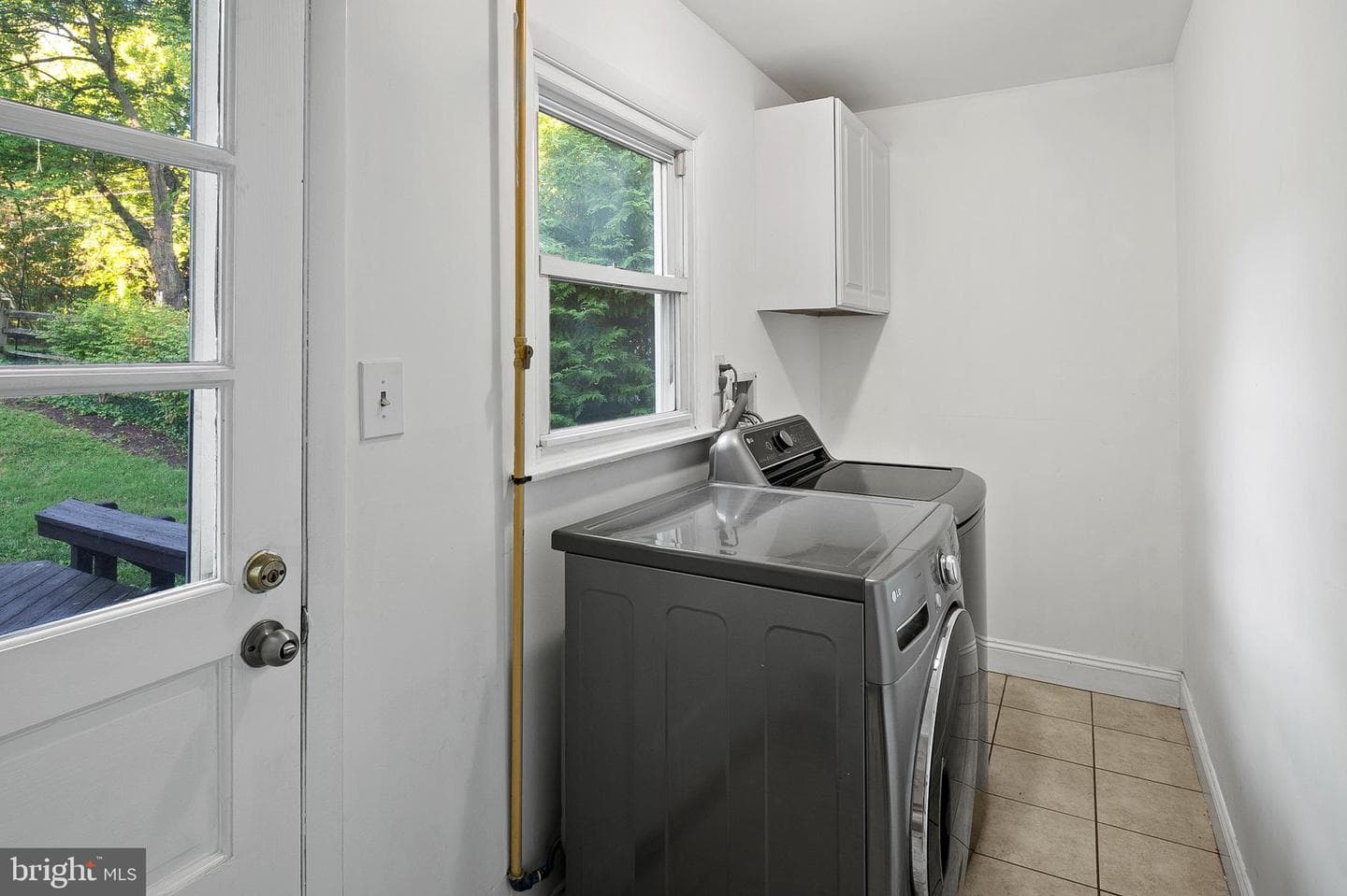 400 Idlewild Road photo 11