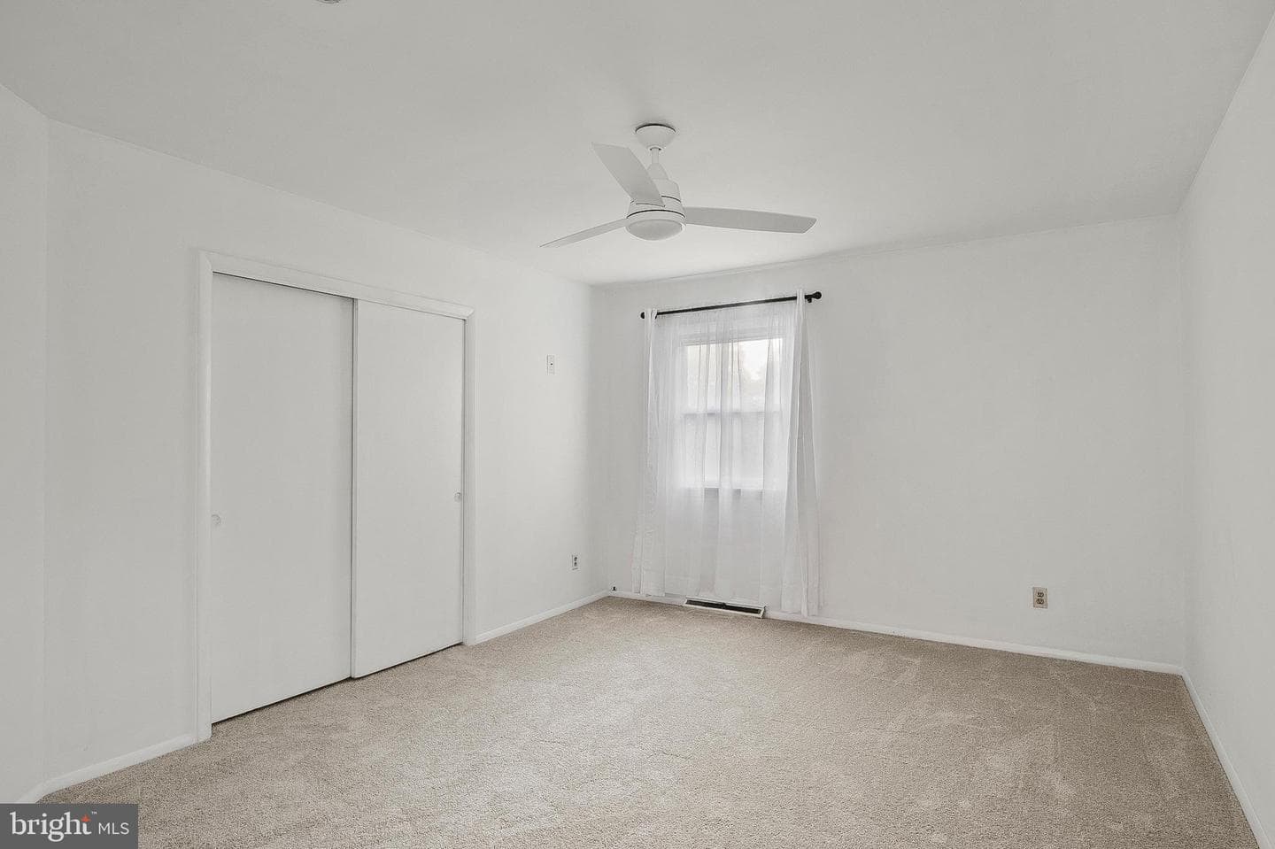 400 Idlewild Road photo 18