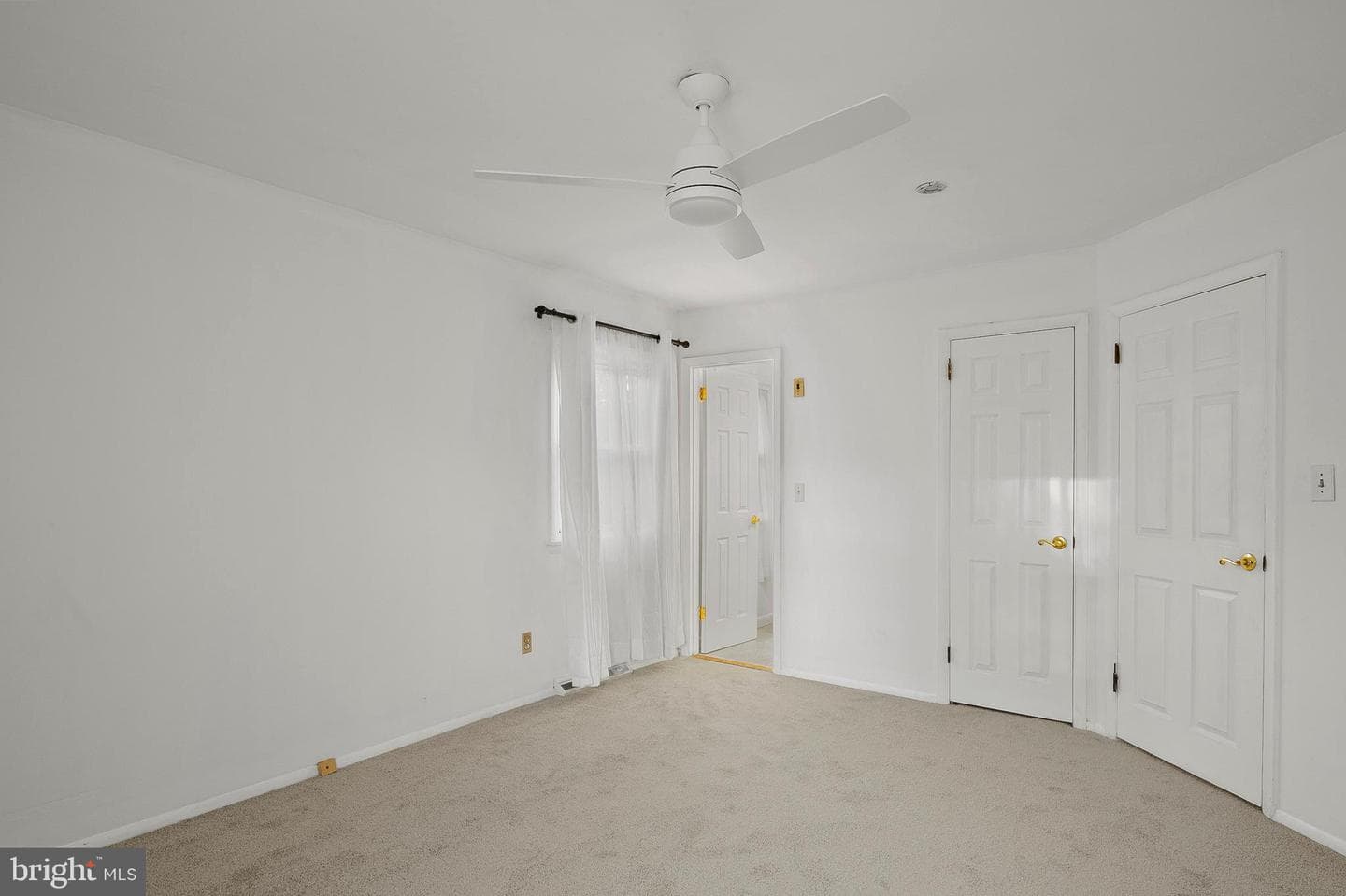 400 Idlewild Road photo 19