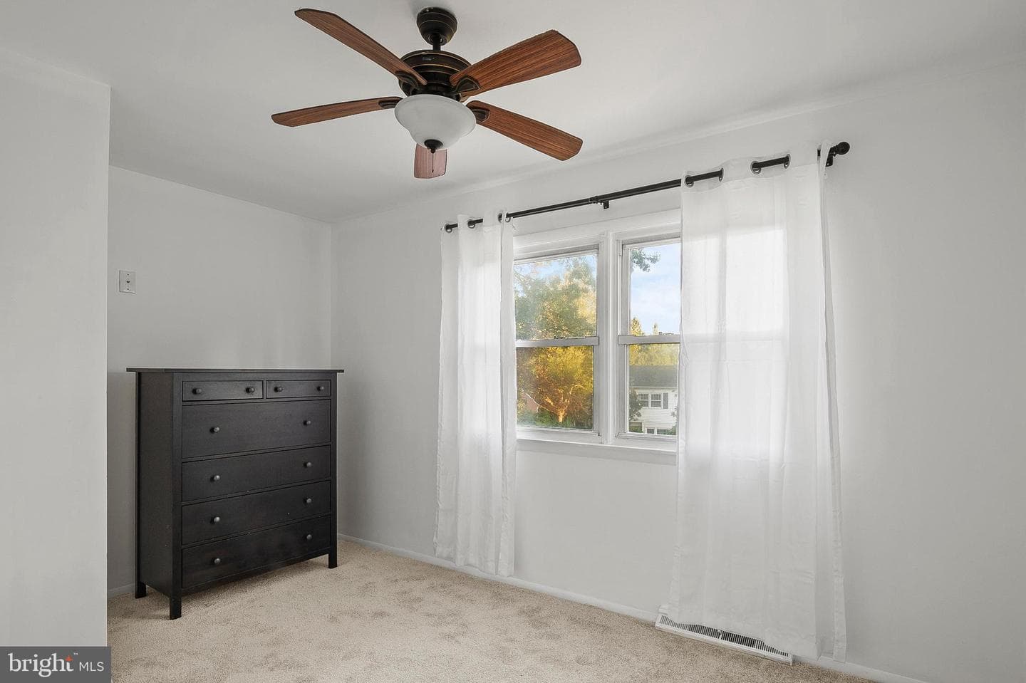 400 Idlewild Road photo 22