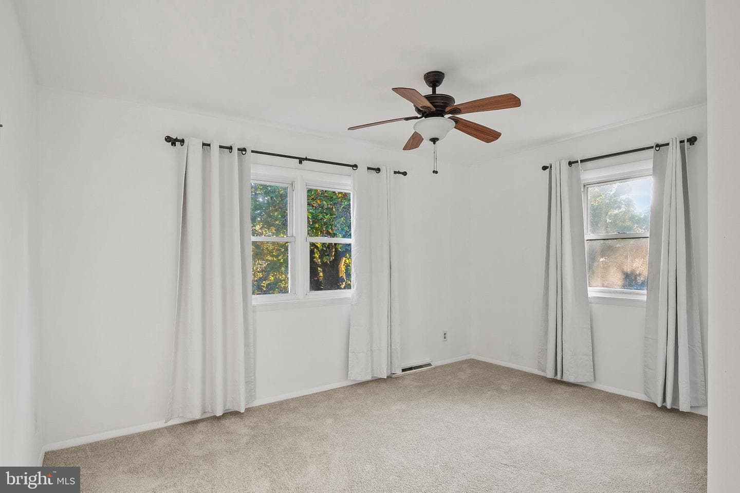 400 Idlewild Road photo 24