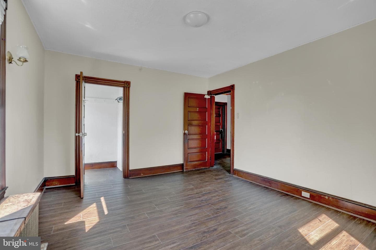 631 W Bel Air Avenue photo 38