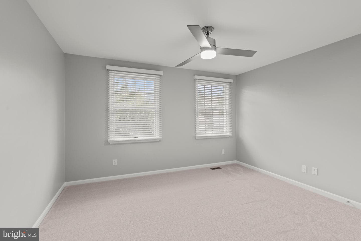 1907 Munsey Drive photo 32