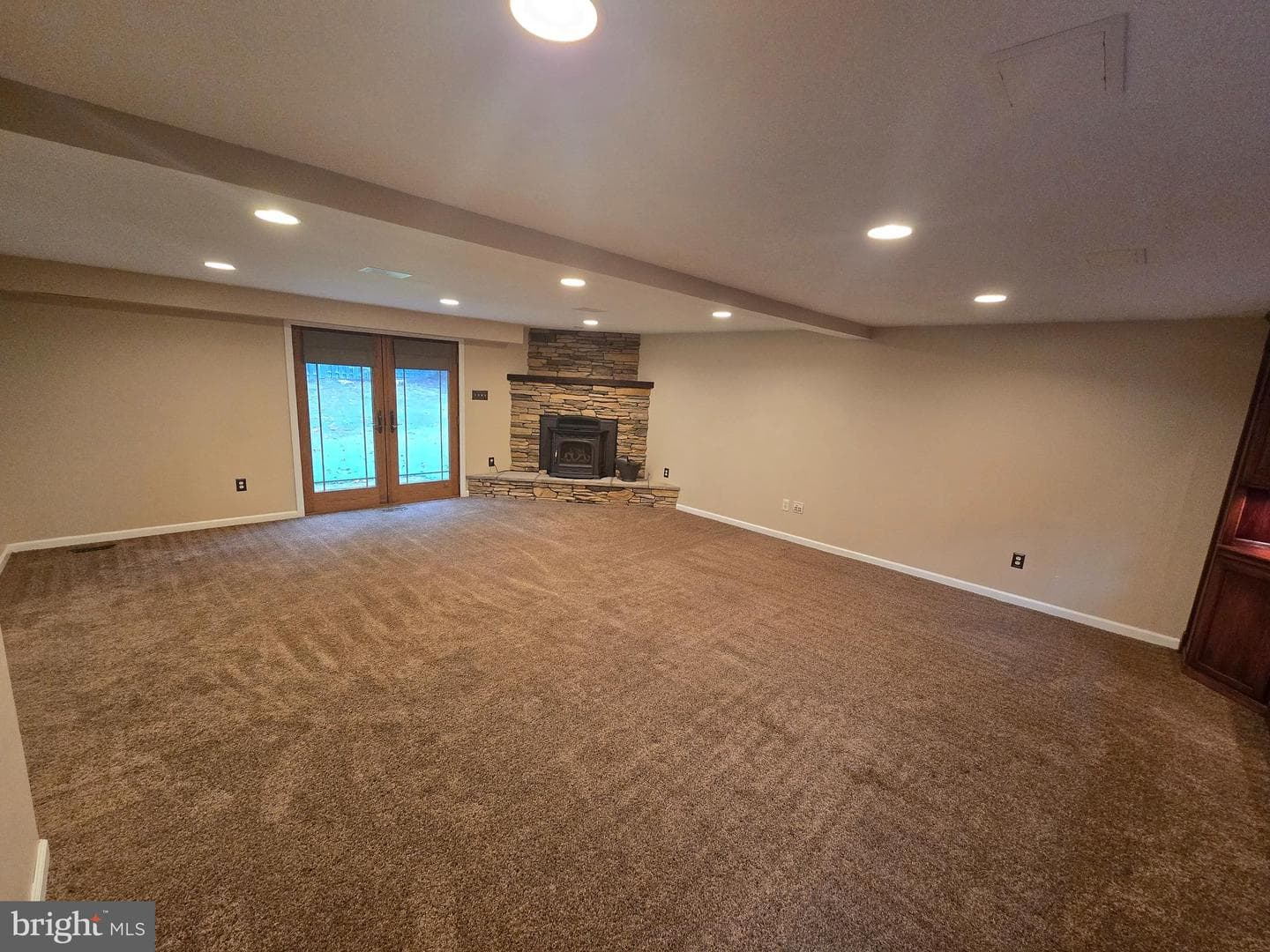 304 Avedon Court photo 16
