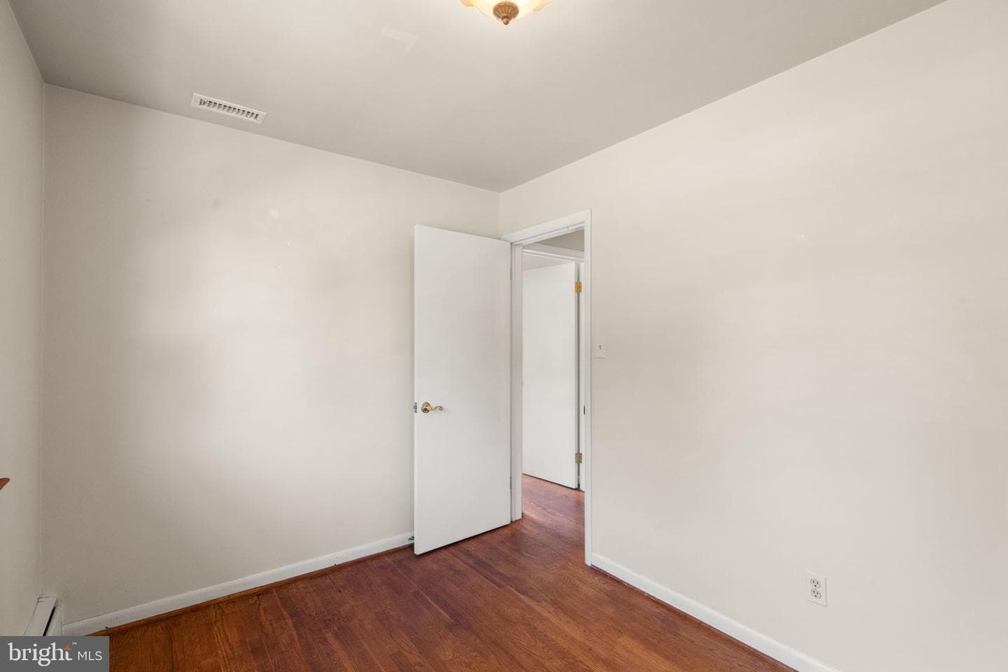 752 Roland Avenue photo 14