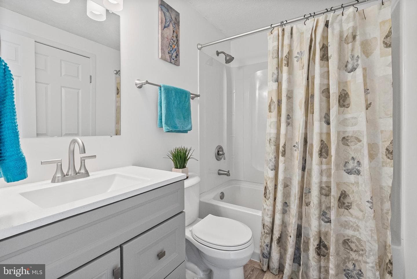 130 Ravenswood Court photo 15