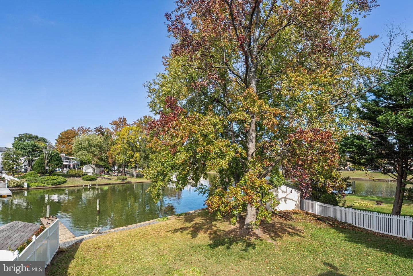 130 Ravenswood Court photo 39