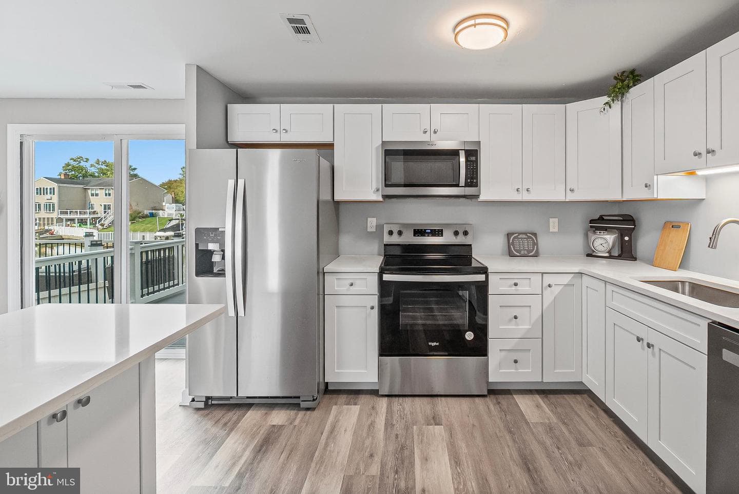 130 Ravenswood Court photo 6