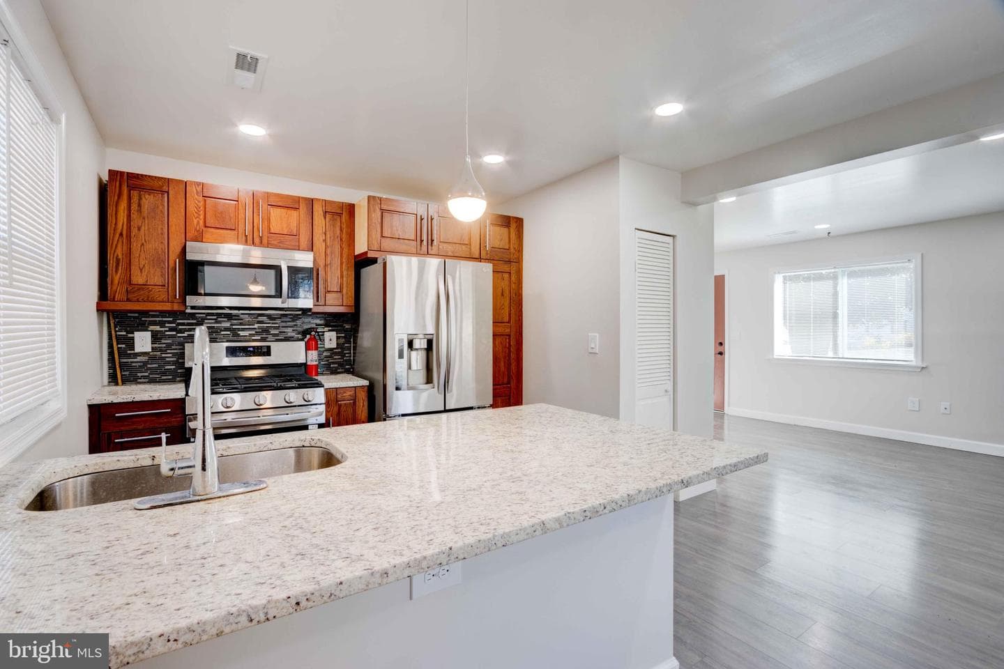 810 Garfield Road photo 5