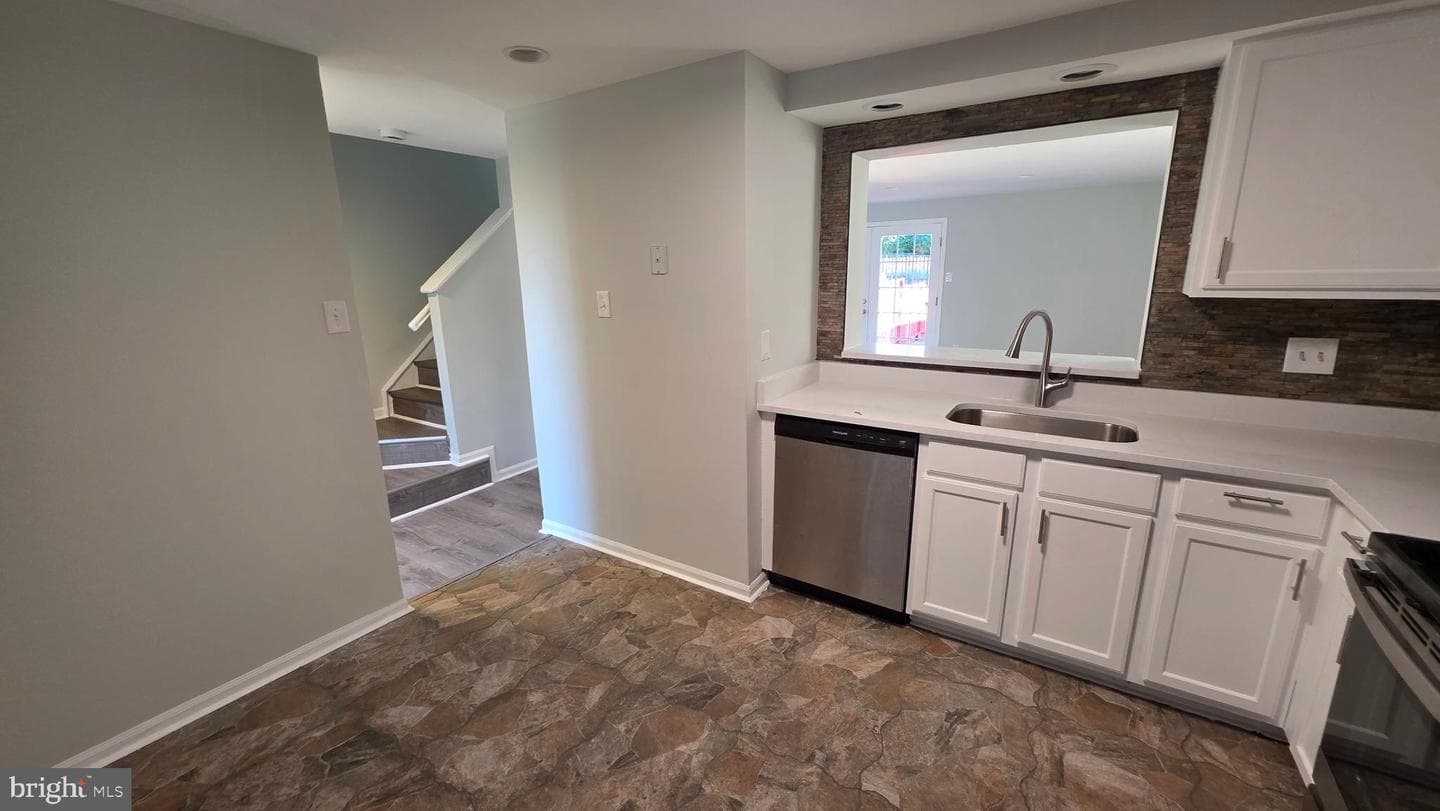 810 Angel Valley Court photo 7