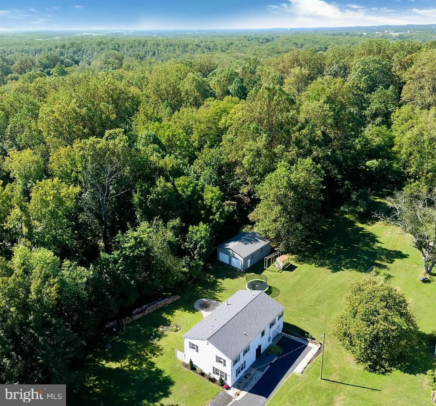302 Robinhood Road photo 1
