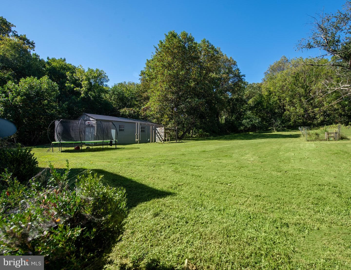 302 Robinhood Road photo 3