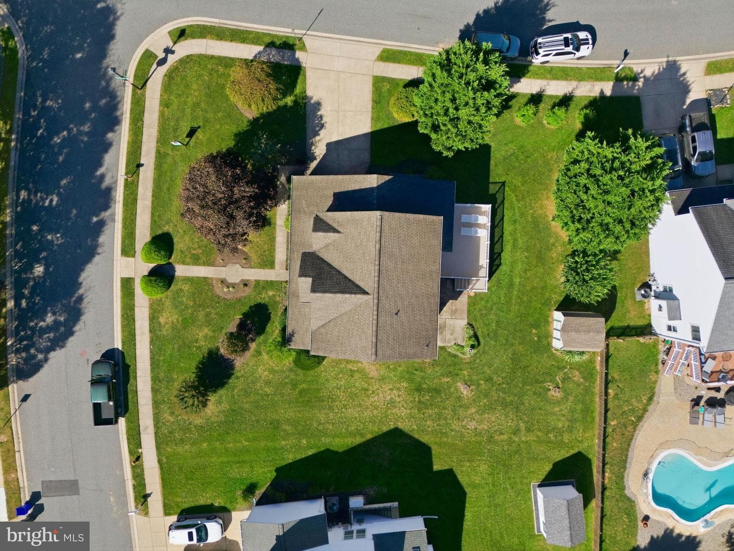 1239 Whispering Woods Way photo 5