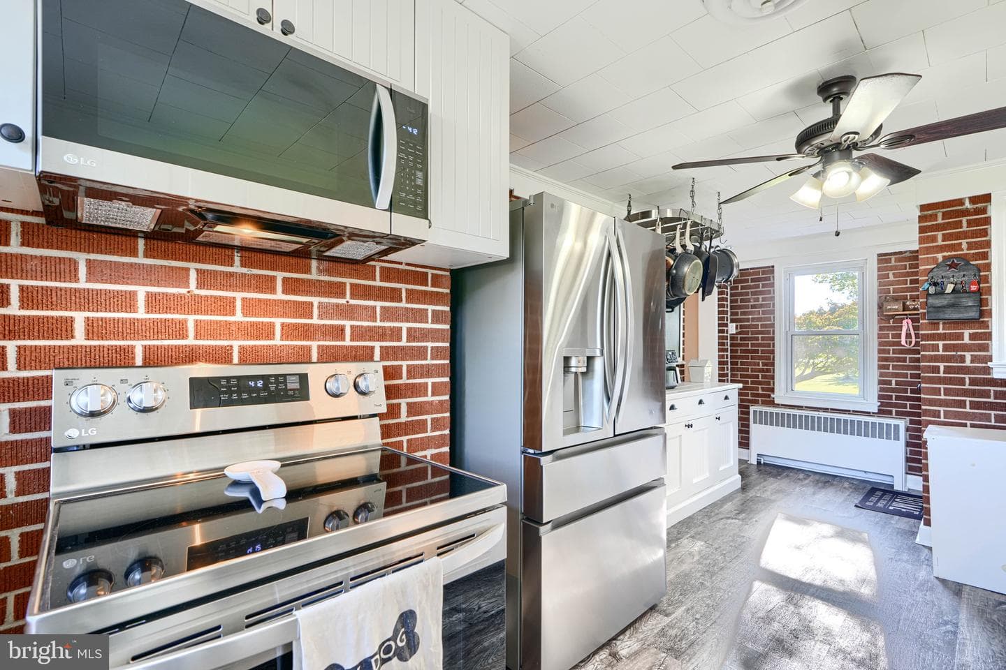 102 Fidelity Drive photo 12