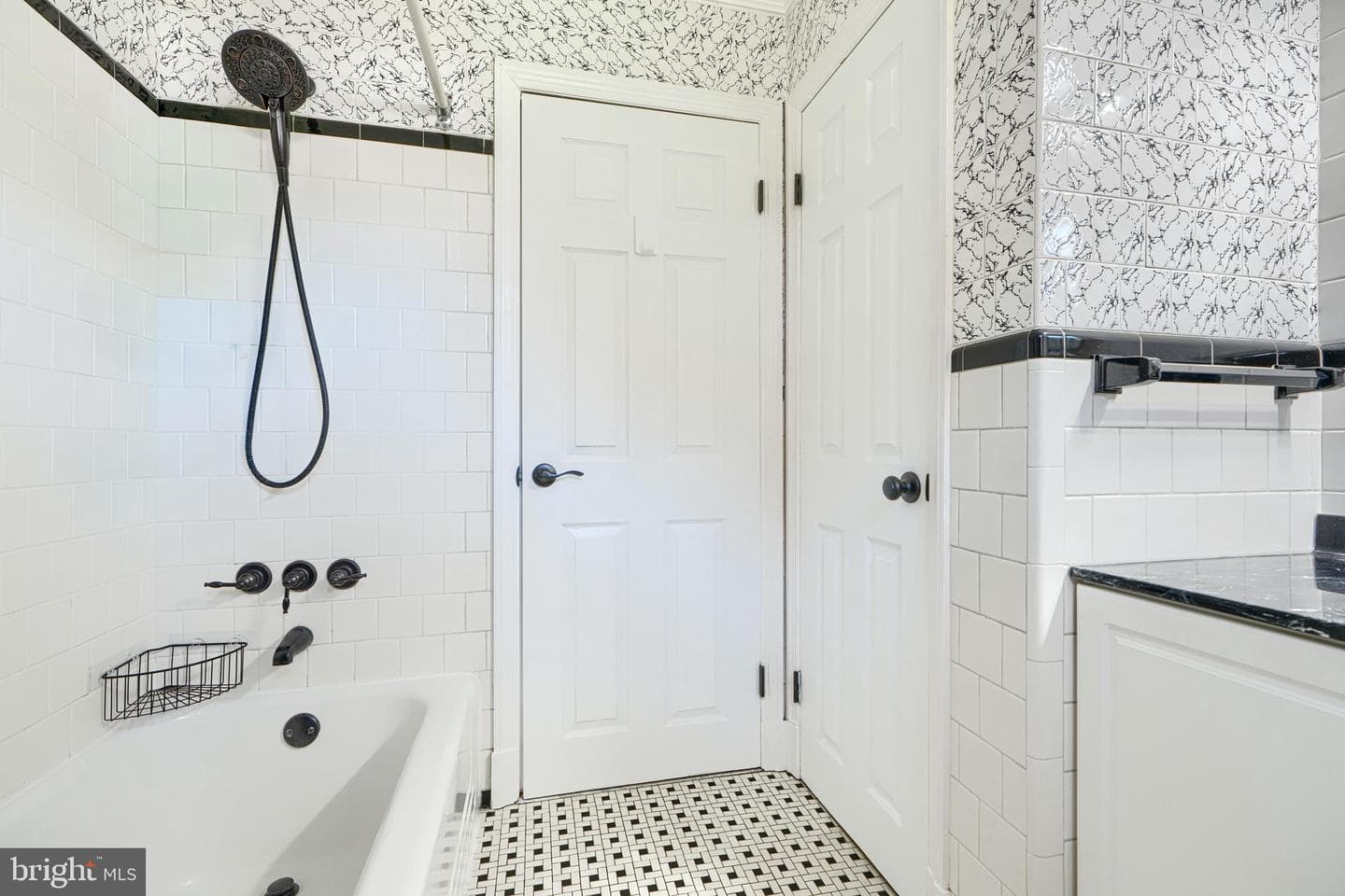 102 Fidelity Drive photo 21