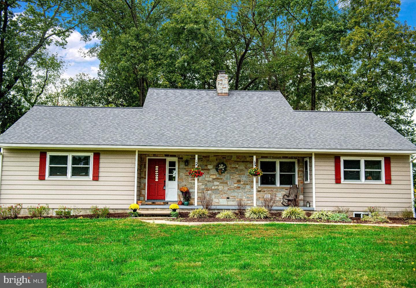 3917 W Chapel Road photo 3