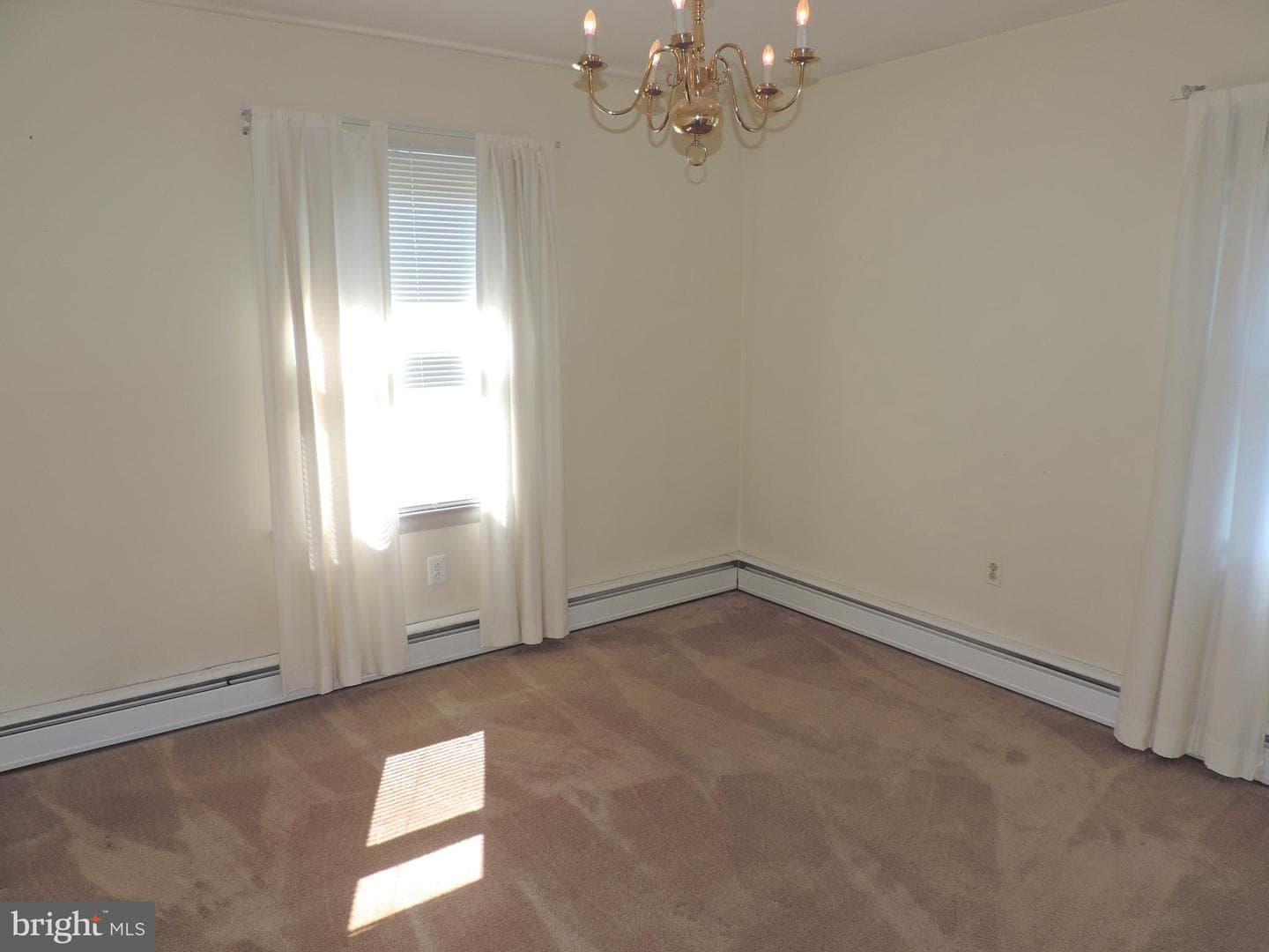 408 Clover Street photo 27