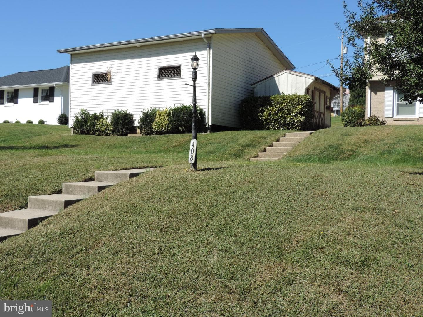 408 Clover Street photo 3