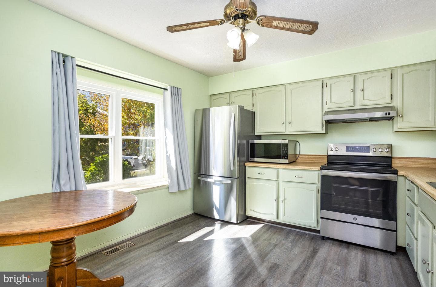 149 Farm Road photo 2