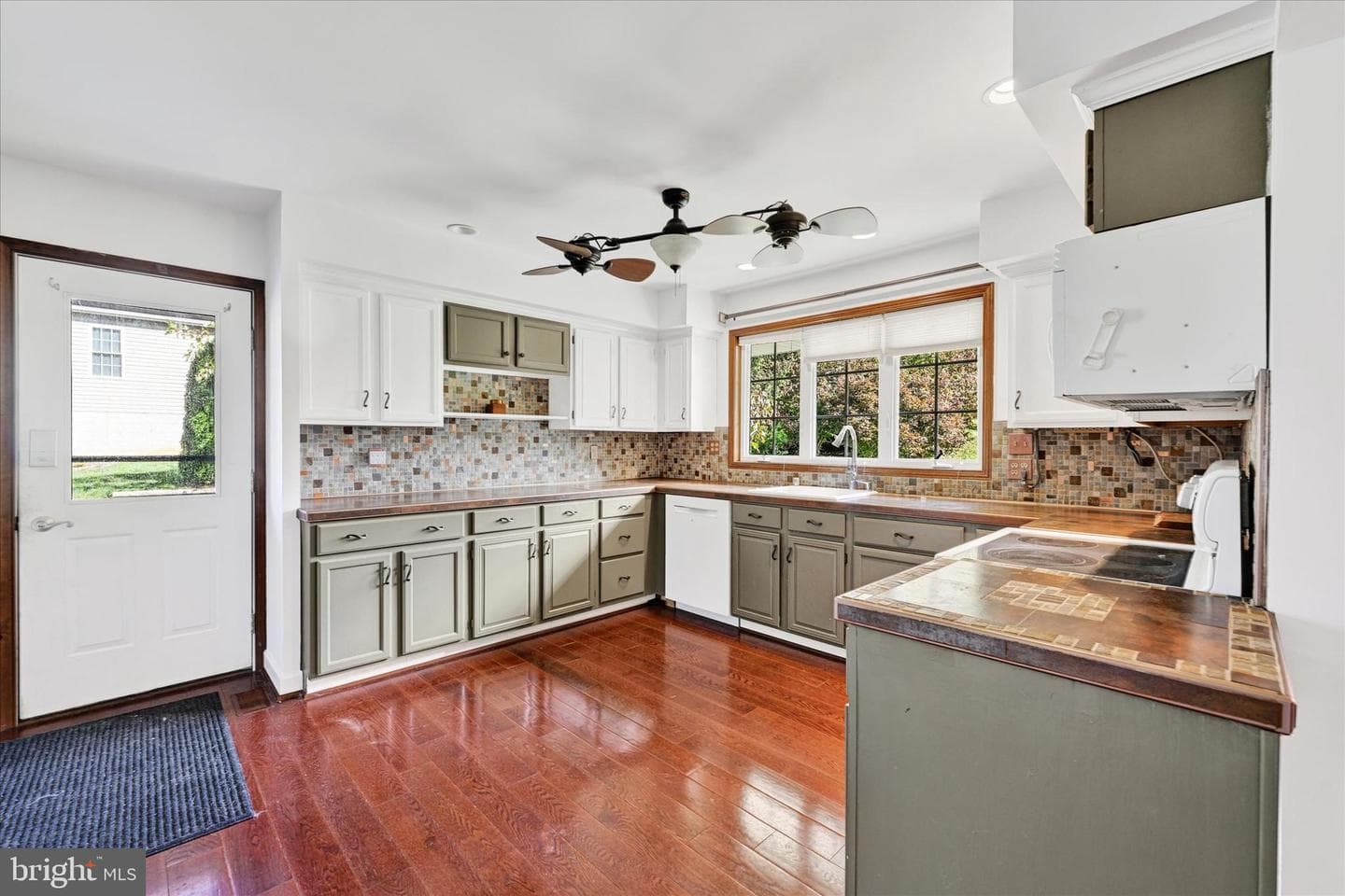 2415 Cool Spring Road photo 8